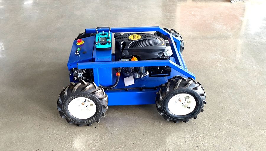 Wheeled vs Tracked Lawn Mower: Performance & Terrain Comparison Wheeled vs Tracked Lawn Mower: Performance & Terrain Comparison