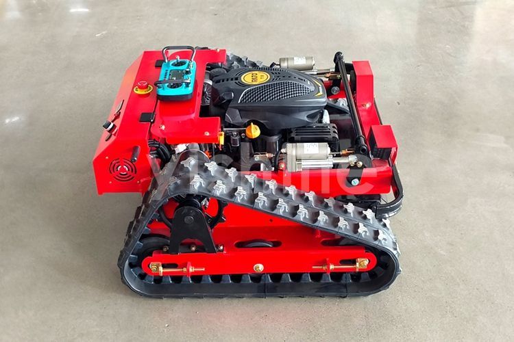 Why Remote Control Crawler Mower Gradually Replaces Traditional Lawn Mowing Equi