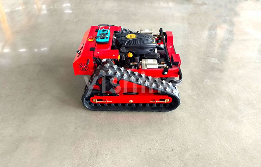 Why Remote Control Crawler Mower Gradually Replaces Traditional Lawn Mowing Equipment